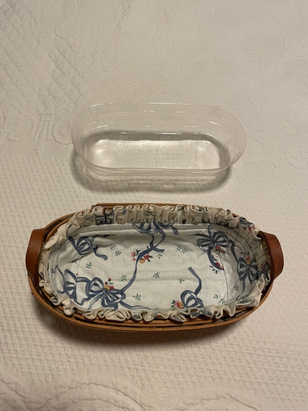 Oval Woven Bread Basket with Fabric Liner